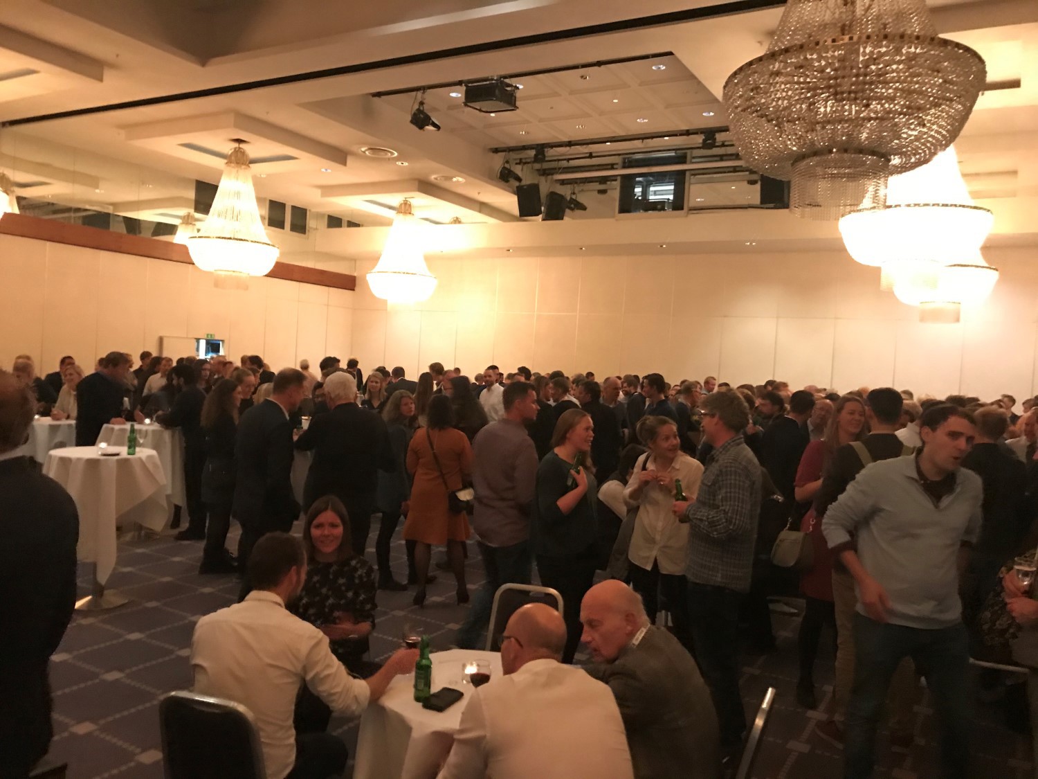 Torsdagsklubben mingling av Nof