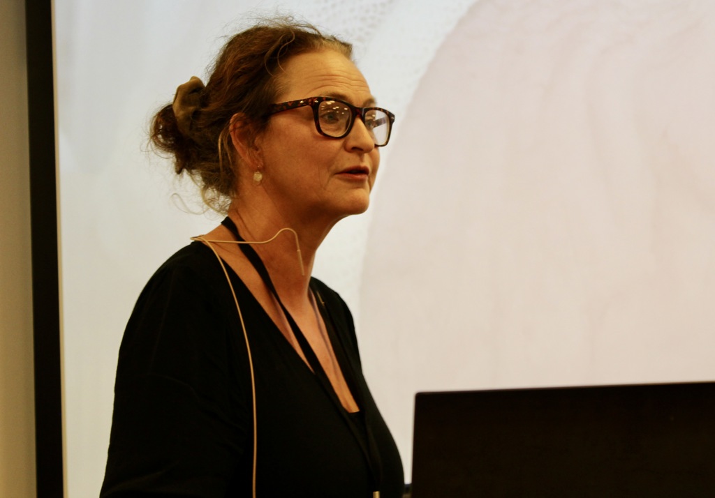  Psykologspesialist Gro Vatne Brean: «For at en mor skal gi rom for sitt barn, må hun slippe kontrollen og gi rom for angst og nytelse». Foto: Anne Kristine Bergem