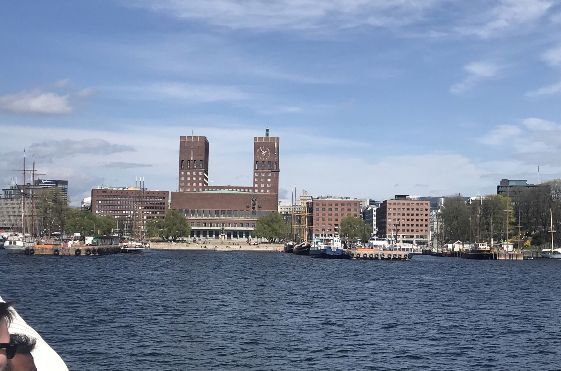 Oslo rådhus sett fra vannet. Foto: Anne Hege Aamodt