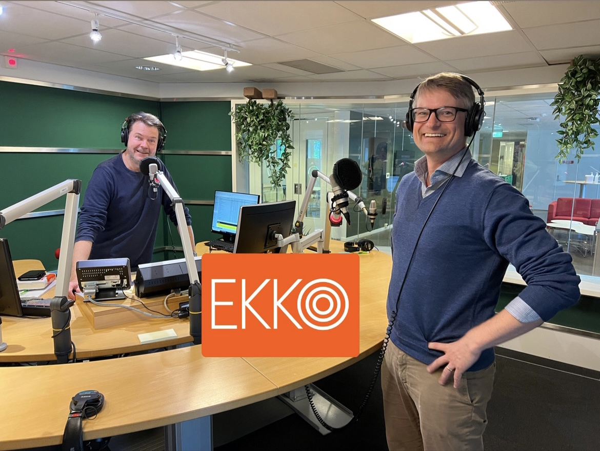 I studio på Marienlyst: Eystein Hoddevik til høyre og Jan Erlend Leine til venstre. FOTO:  Thor Henry Bjor 