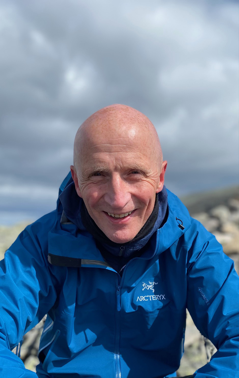 Ole Kristian Kleivenes trives godt som vikarlege, men vikariatene må være lange.