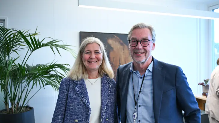 Birgithe Hellerud, SANs leder og Bjørn Skrattegård, forhandlingsdirektør i Spekter 