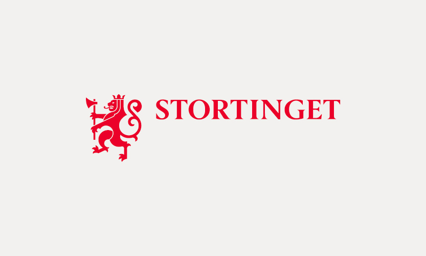 Offisiell Stortingets riksvåpen. Rød løve foran teksten Stortinget