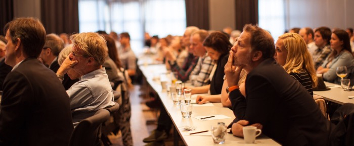Fullsatt sal under Årsmøtet
