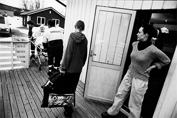 Illustrasjon til "Spørsmål som legen ikke kan svare på" av John Nessa