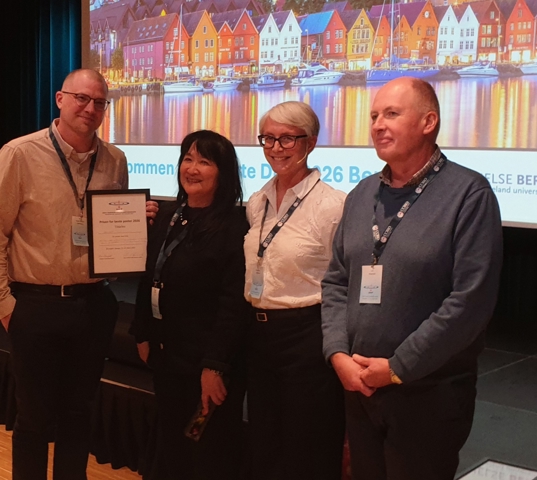 Beste Poster: Bendik Sundrehagen og Ying Chen, fra Fürst Medisinske Laboratorium. Fra komiteen: Maria Ramnefjell og Lars HelgelandFoto: Lars Gustav Lyckander