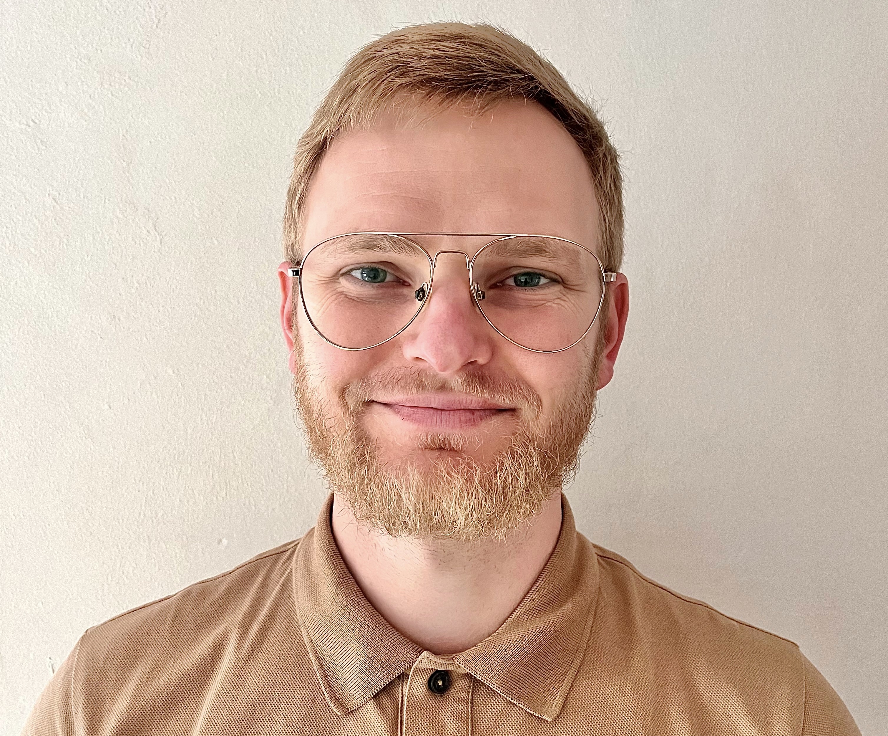 Bilde av en ung mann.