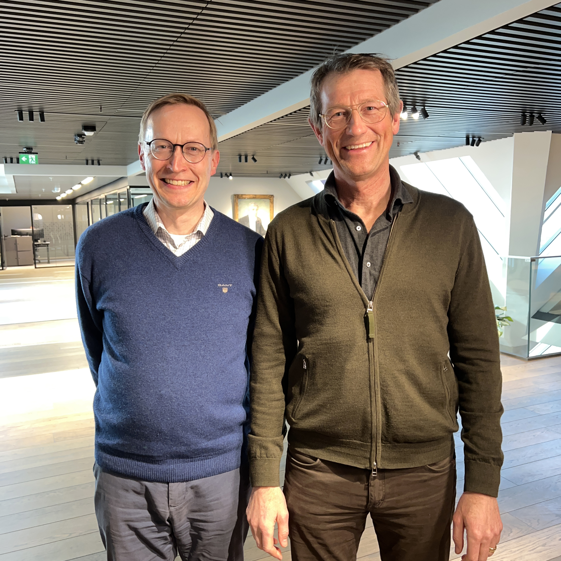 Instituttsjef Erlend Hem og gjesteforsker Fredrik Bååthe. Foto: Den norske legeforening.
