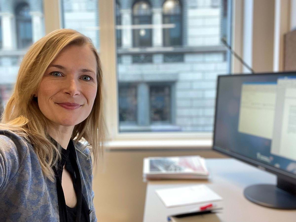 Miriam Sandvik på kontoret.
