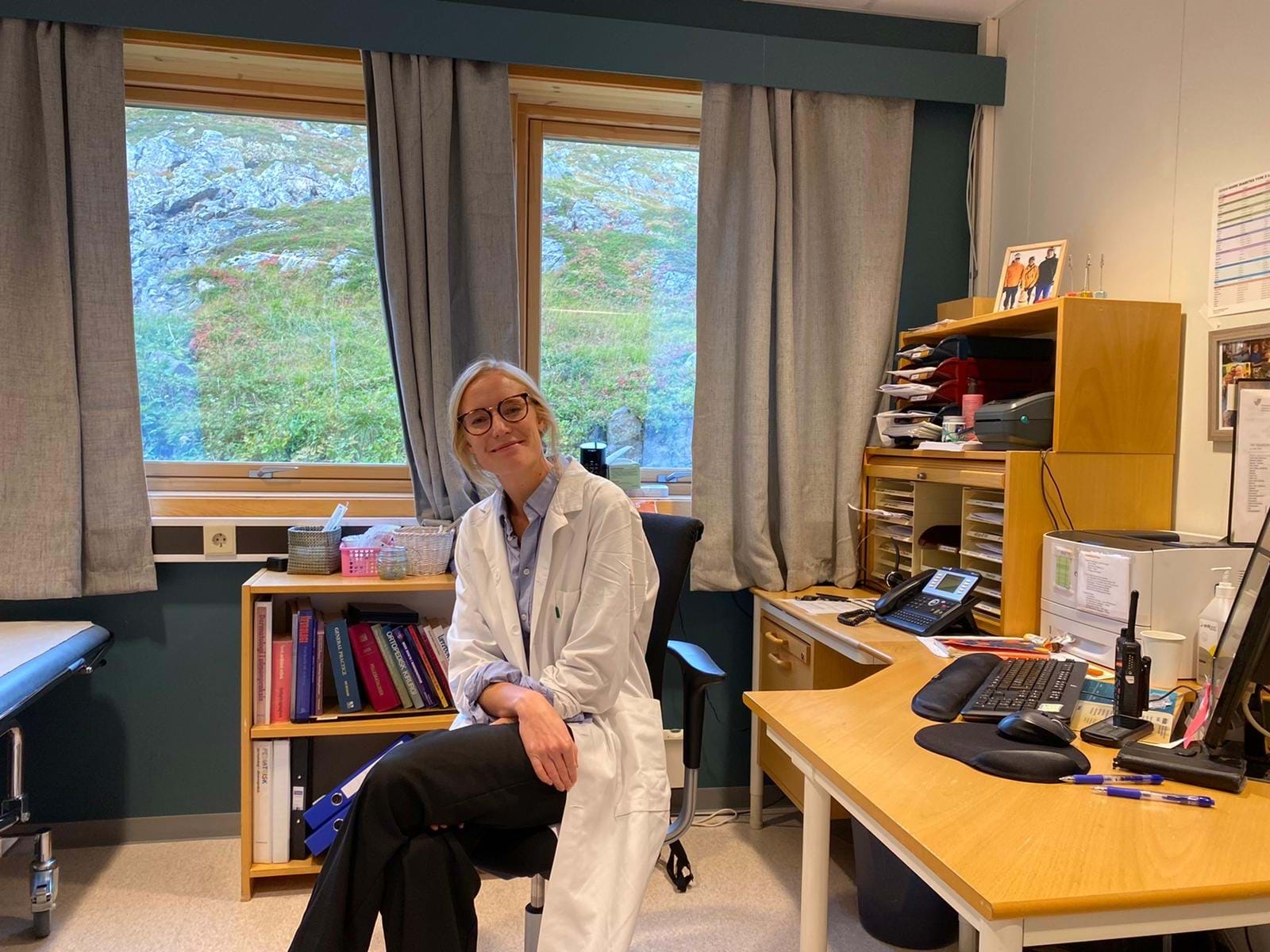Female GP doctor in her office.  Lina Gr&#246;nvall, foto privat