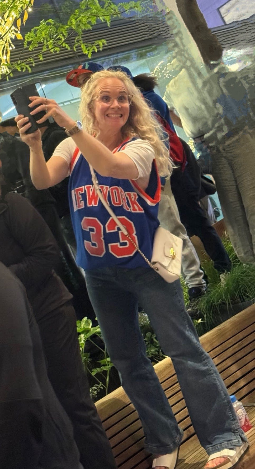 bilde av camilla med basketballdrakt